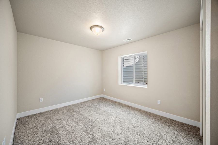 Spacious, unfurnished interior of a new home in Aspen Ranch, Fountain (Image 33).