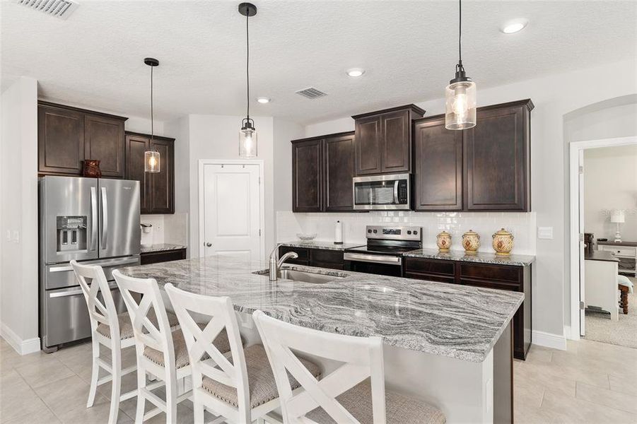 Furnished interior view inside a new home in Finley Woods, Gainesville (Image 17). Furnished interior view inside a new home in Finley Woods, Gainesville (Image 17).