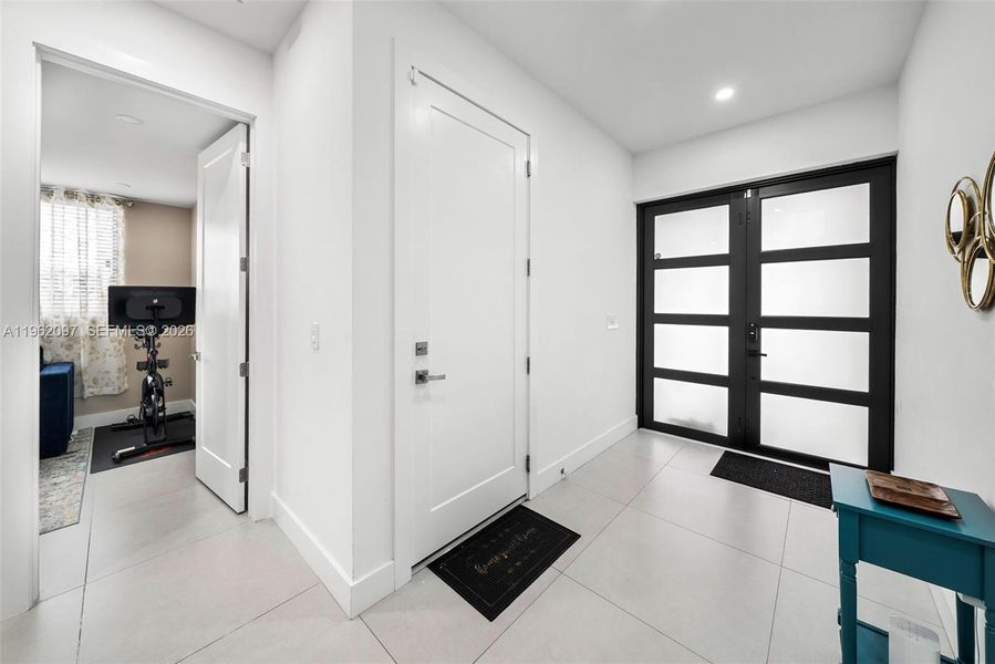 Furnished interior view inside a new home in , Fort Lauderdale (Image 10).