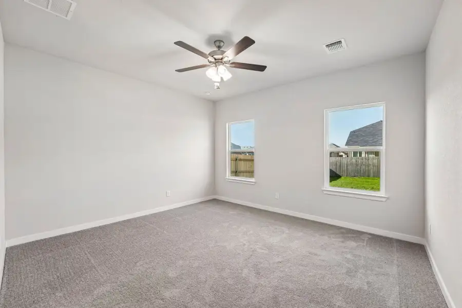 Spacious, unfurnished interior of a new home in Hillside Village, Temple (Image 8). Spacious, unfurnished interior of a new home in Hillside Village, Temple (Image 8).