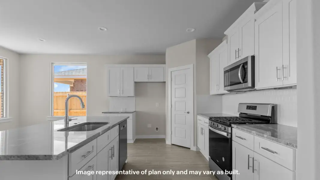 Furnished interior view inside a new home in Homestead at Parks Bell Ranch, Odessa (Image 6).