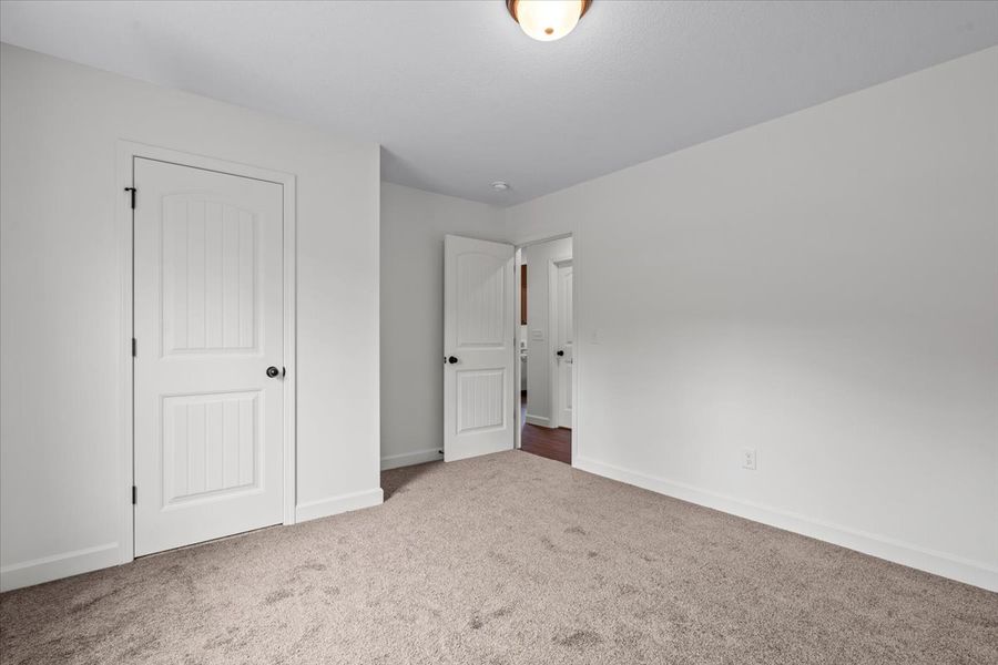 Representative unfurnished interior of a home built from the Kline by Enchanted Homes in Gentry Place, Spartanburg (Image 20).