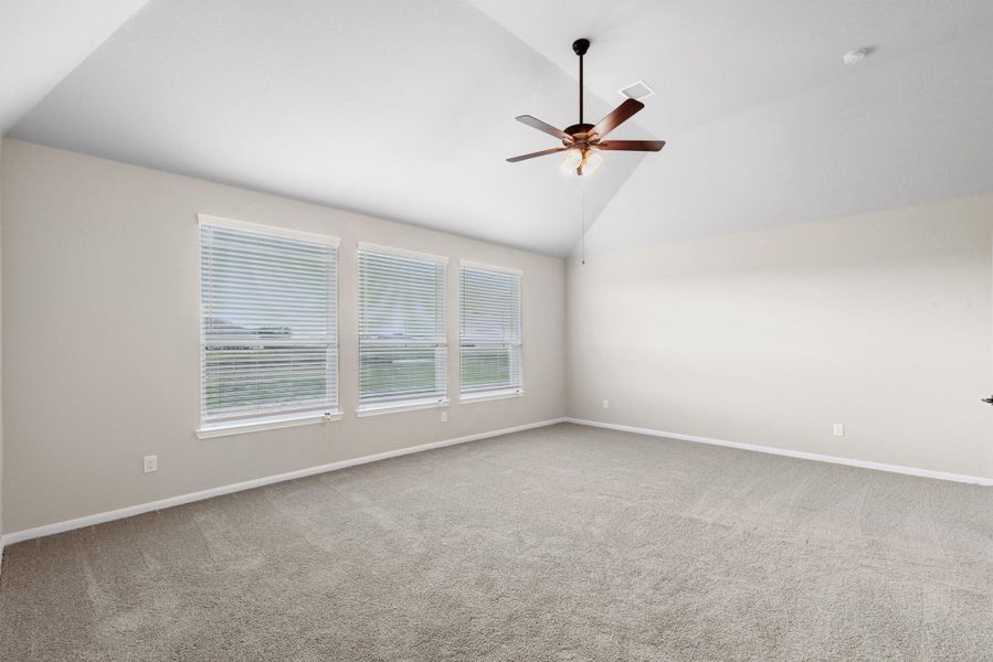 Spacious primary suite