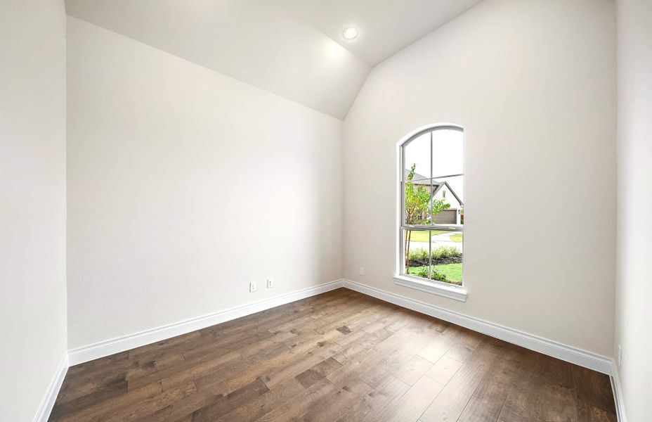 Representative unfurnished interior of a home built from the 3799 by Ravenna Homes in Cross Creek West, Fulshear (Image 22). Representative unfurnished interior of a home built from the 3799 by Ravenna Homes in Cross Creek West, Fulshear (Image 22).