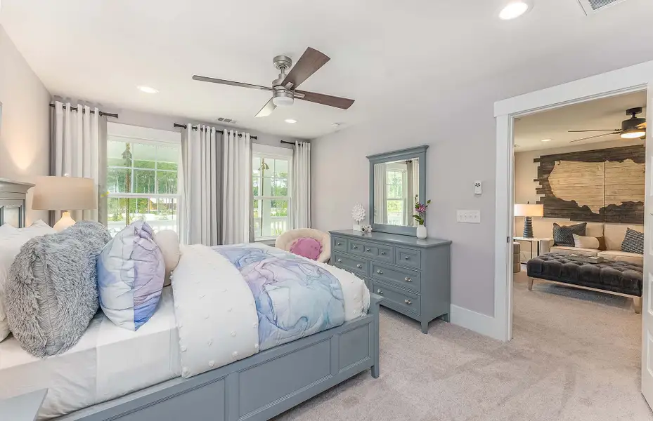 Additional bedroom located on the 2nd floor by the loft