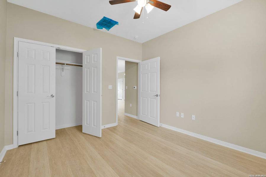Spacious, unfurnished interior of a new home in , San Antonio (Image 13).