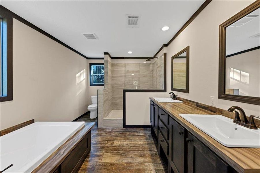 Furnished interior view inside a new home in , Waleska (Image 7).