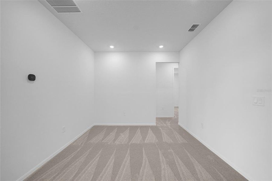 Spacious, unfurnished interior of a new home in Turnleaf, Punta Gorda (Image 27).