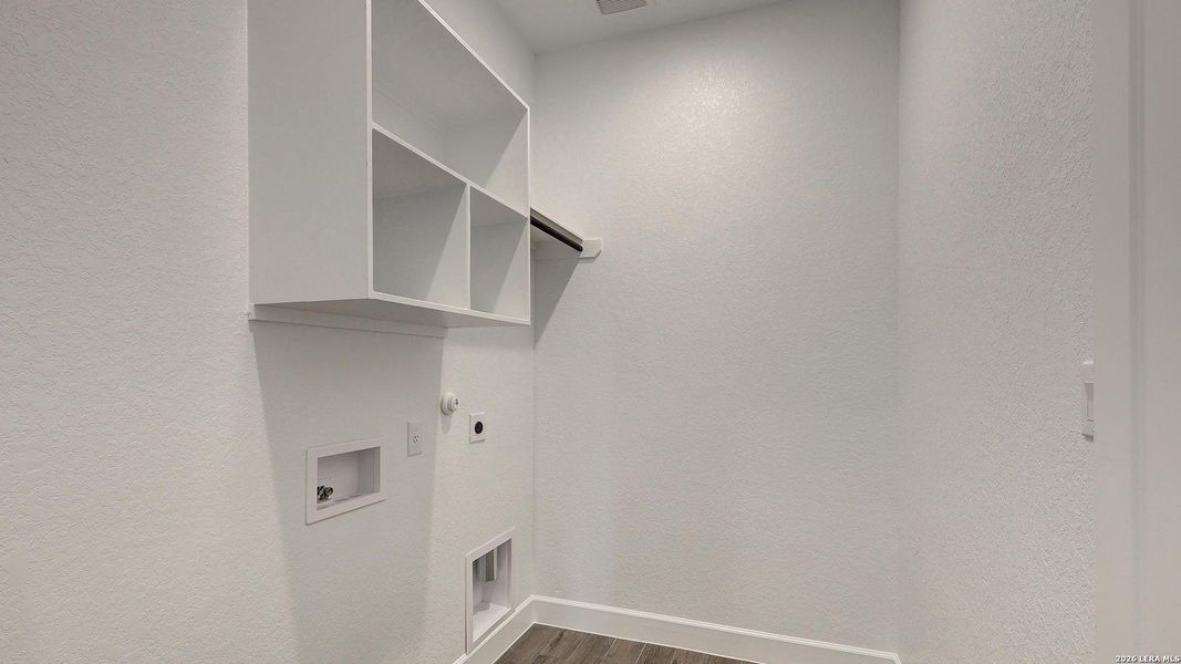 Spacious, unfurnished interior of a new home in Esperanza, Boerne (Image 23). Spacious, unfurnished interior of a new home in Esperanza, Boerne (Image 23).