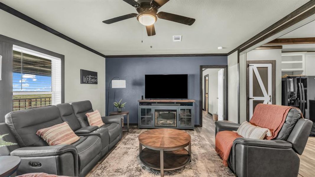 Furnished interior view inside a new home in , Comanche (Image 6).