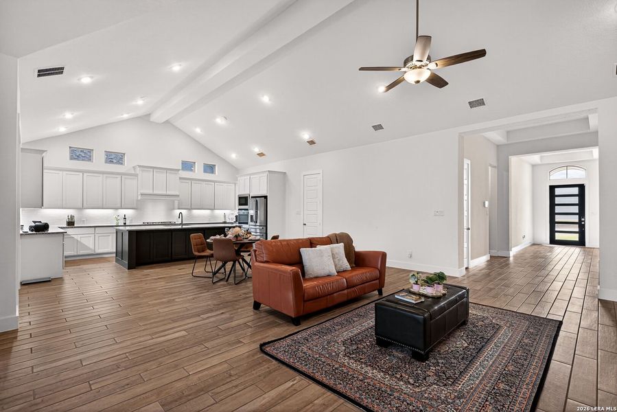 Furnished interior view inside a new home in , Bulverde (Image 9).