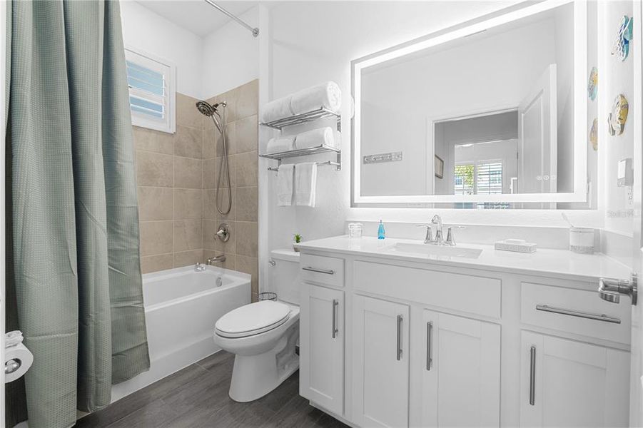 Furnished interior view inside a new home in , Punta Gorda (Image 12). Furnished interior view inside a new home in , Punta Gorda (Image 12).