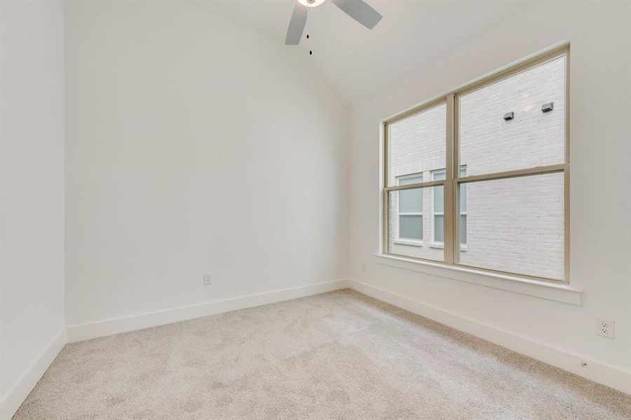 Spacious, unfurnished interior of a new home in Edgewater, Fate (Image 30).