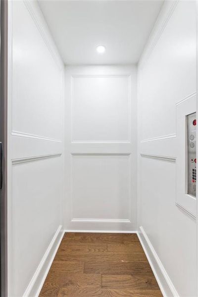 Spacious, unfurnished interior of a new home in , Alpharetta (Image 59). Spacious, unfurnished interior of a new home in , Alpharetta (Image 59).