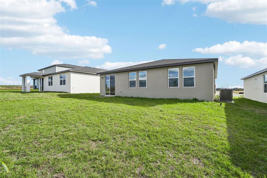 Exterior details and patio area of a home in Hamilton Bluff - Signature Series, Lake Hamilton (Image 23).