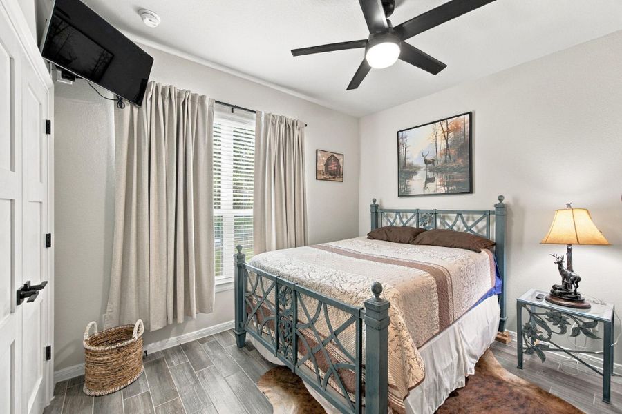 Furnished interior view inside a new home in , Tomball (Image 7).
