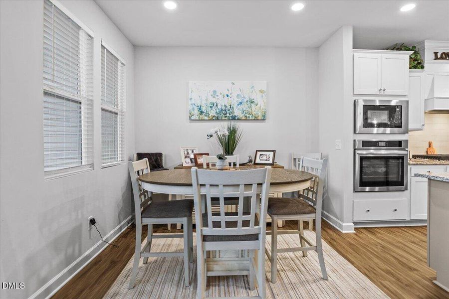 17 Village Edge DR 2