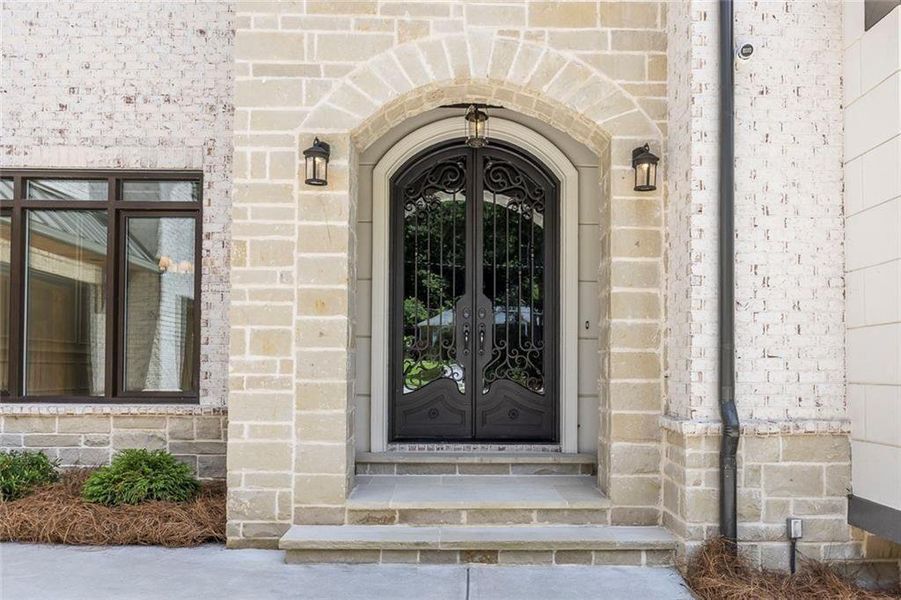 Exterior details and patio area of a home in , Roswell (Image 31).