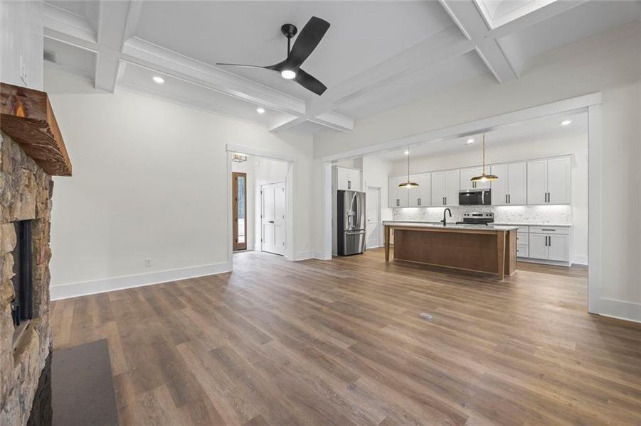 Spacious, unfurnished interior of a new home in , Martin (Image 8).