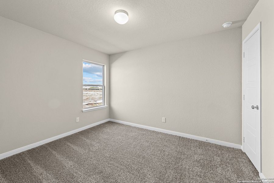 Spacious, unfurnished interior of a new home in Park Place, New Braunfels (Image 61).