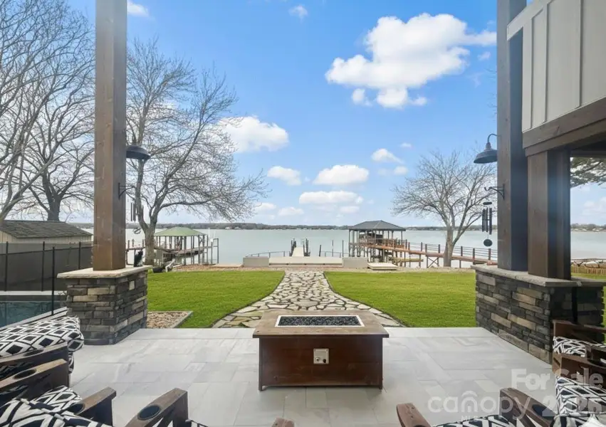 Covered patio provides a seamless indoor outdoor flow Covered patio provides a seamless indoor outdoor flow