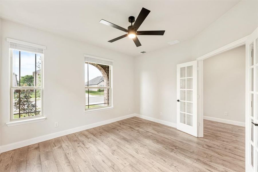 Spacious, unfurnished interior of a new home in Woodstone, Providence Village (Image 28).