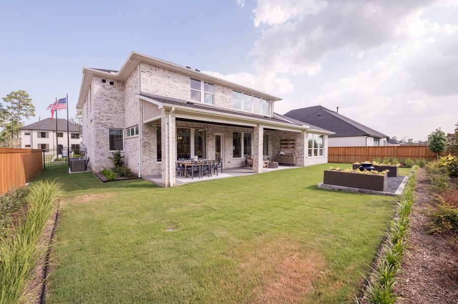 Representative exterior details of a home built from the Snyder by Tri Pointe Homes in Harvest Green, Richmond (Image 3).