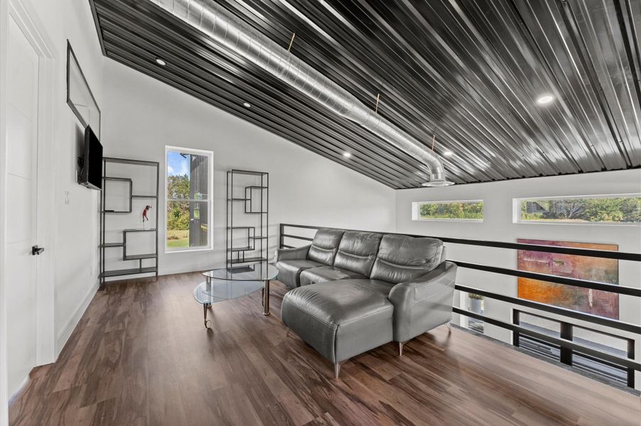 Image 37 of a home in .