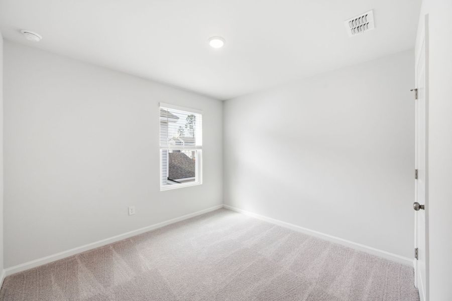 Spacious, unfurnished interior of a new home in Grand Arbor, Blythewood (Image 15).