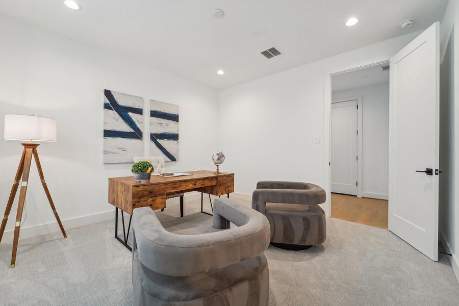 Photos show similar floor plan & alternative finishes from the previous development. Selections may vary.