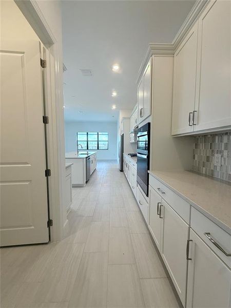Furnished interior view inside a new home in Del Webb Catalina, Lakewood Ranch (Image 14).