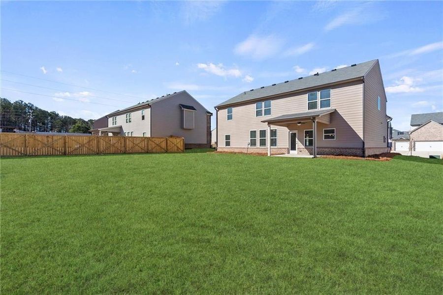 Exterior details and patio area of a home in , Auburn (Image 24).