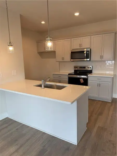 Furnished interior view inside a new home in , Cartersville (Image 5).