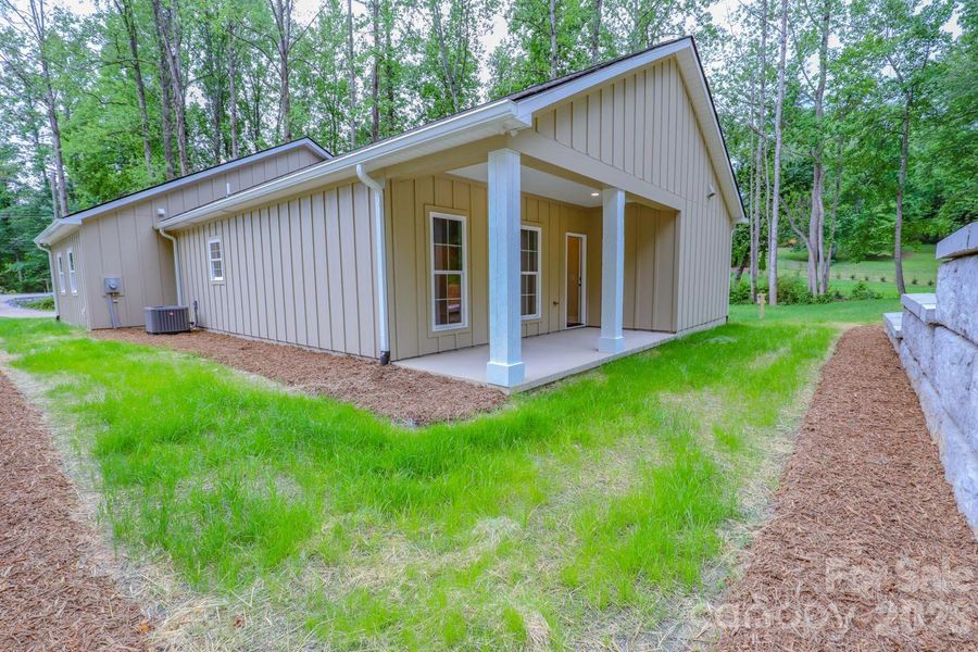 Exterior details and patio area of a home in , Morganton (Image 30).