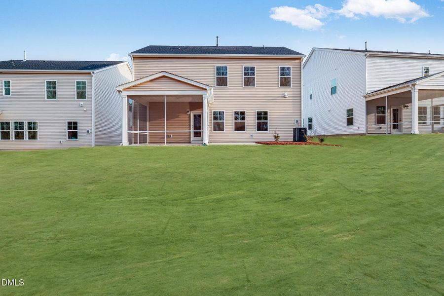 SUN_Everlee_Pic_MayflowerIII_QMI_218_Bac