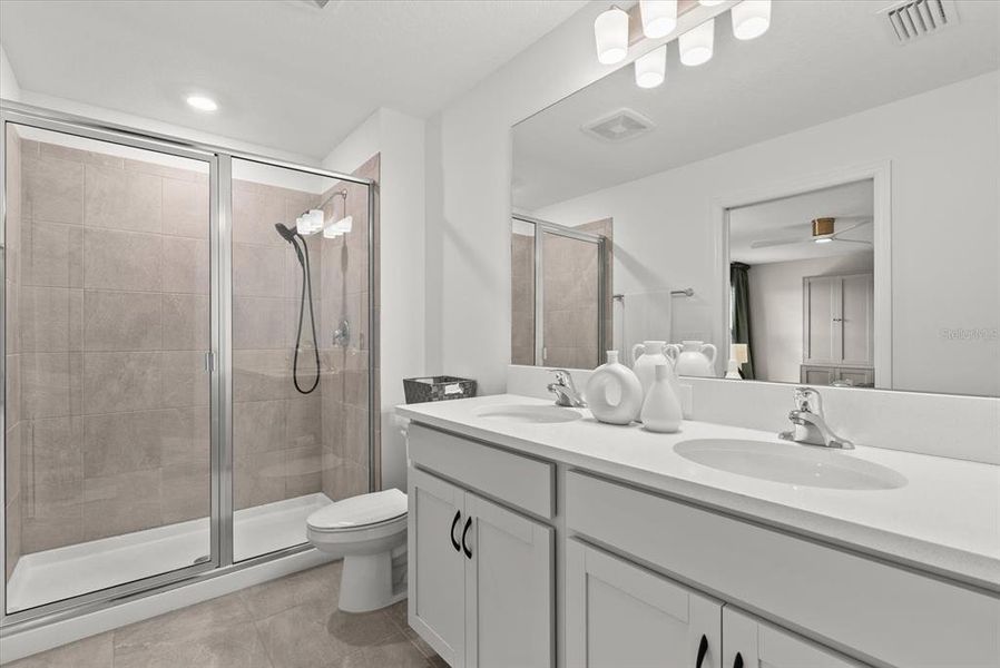 Furnished interior view inside a new home in , Sarasota (Image 33).