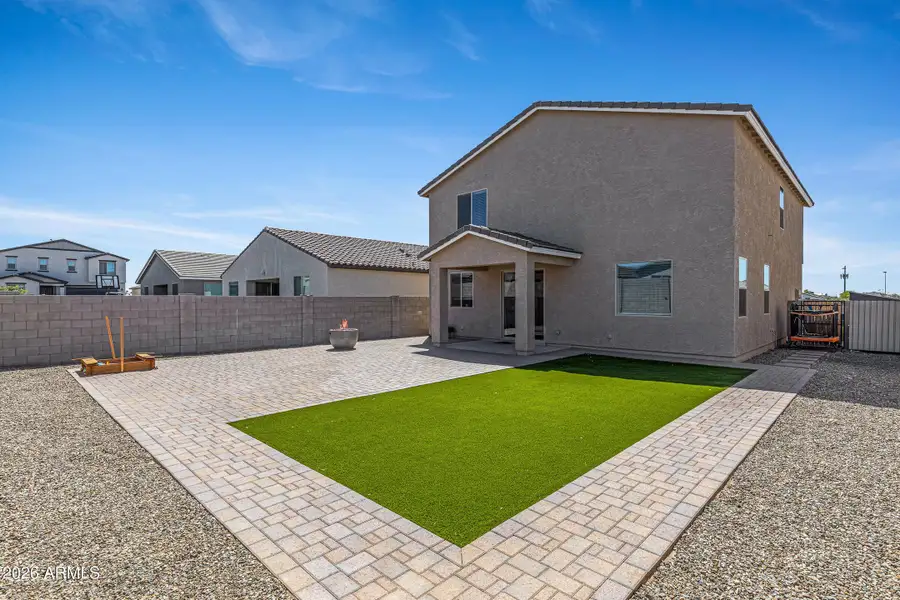 37599 N Cavern Wy-26