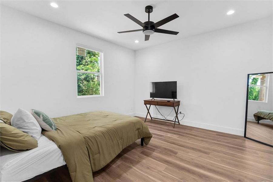 Furnished interior view inside a new home in , Atlanta (Image 38).