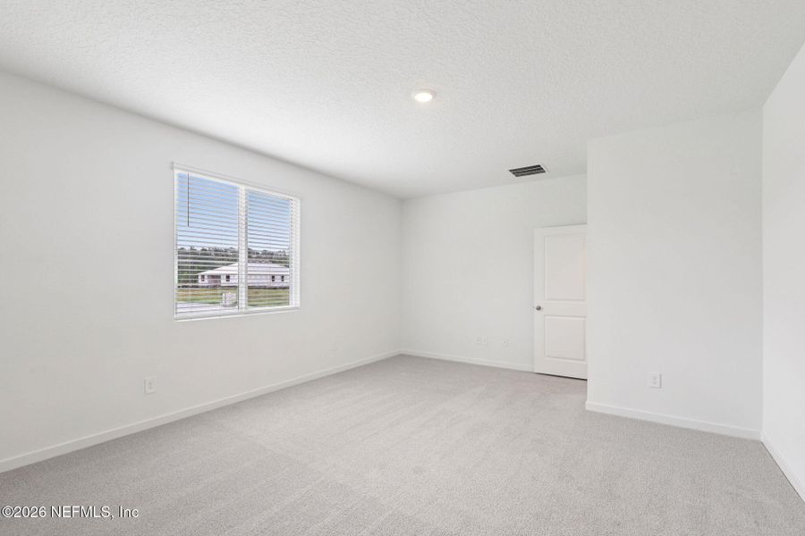 Spacious, unfurnished interior of a new home in Azalea Creek, Jacksonville (Image 27). Spacious, unfurnished interior of a new home in Azalea Creek, Jacksonville (Image 27).