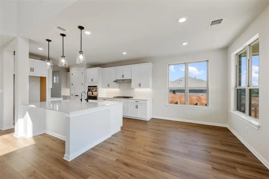 Representative images and renderings are for illustrative purposes. Actual structural options and design finishes of home may vary.