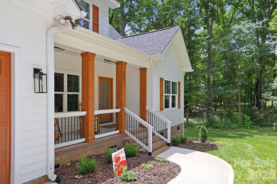 Exterior details and patio area of a home in , Monroe (Image 24).