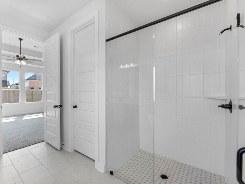 Furnished interior view inside a new home in Grange - 55', Katy (Image 8). Furnished interior view inside a new home in Grange - 55', Katy (Image 8).