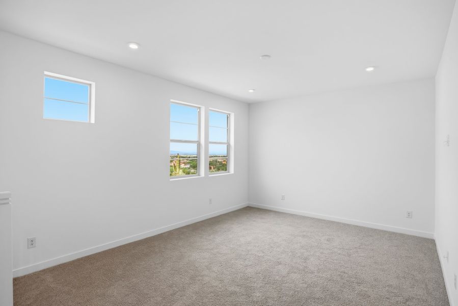 Spacious, unfurnished interior of a new home in Sanctuary, Phoenix (Image 19).