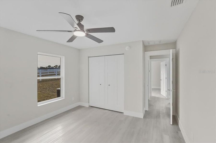 Spacious, unfurnished interior of a new home in , Hernando (Image 37).