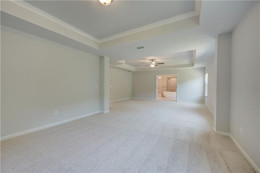 Spacious, unfurnished interior of a new home in Northcroft, Loganville (Image 10).