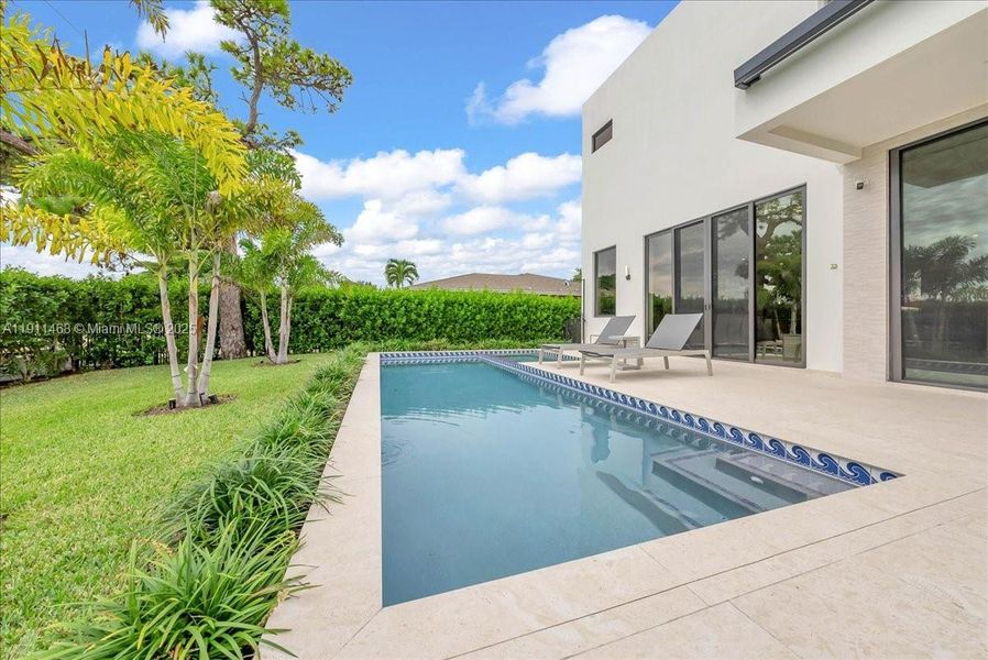 Exterior details and patio area of a home in , Marco Island (Image 2).