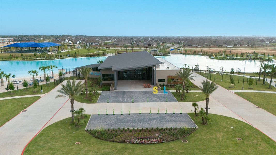 Image 4 of a home in Sunterra.