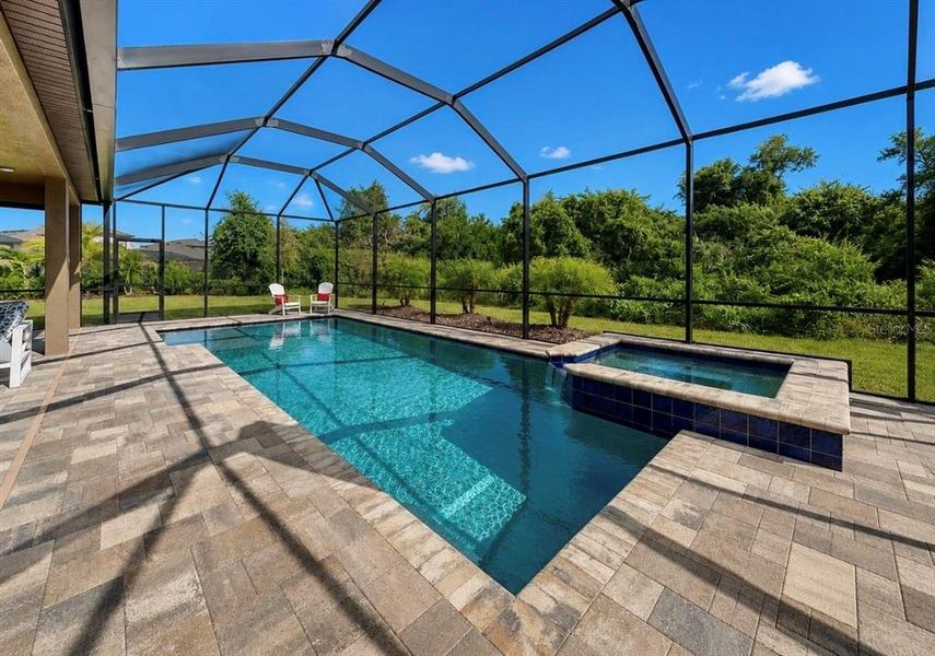 Exterior details and patio area of a home in , Apollo Beach (Image 31).