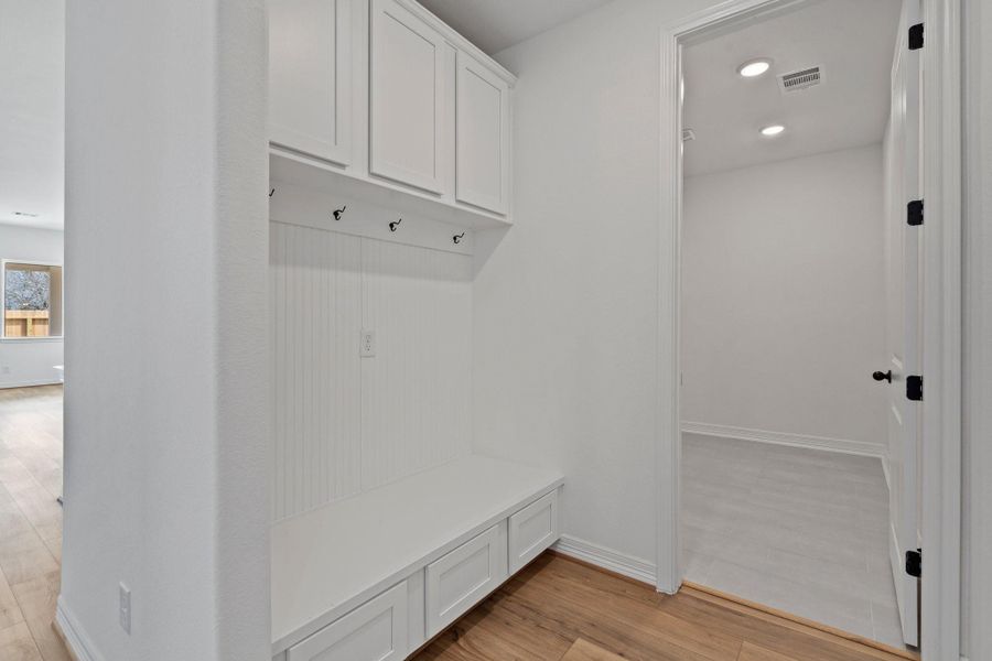 Note: Sample product photo. Actual exterior and interior selections may vary by homesite. Photo may be virtually staged Note: Sample product photo. Actual exterior and interior selections may vary by homesite. Photo may be virtually staged