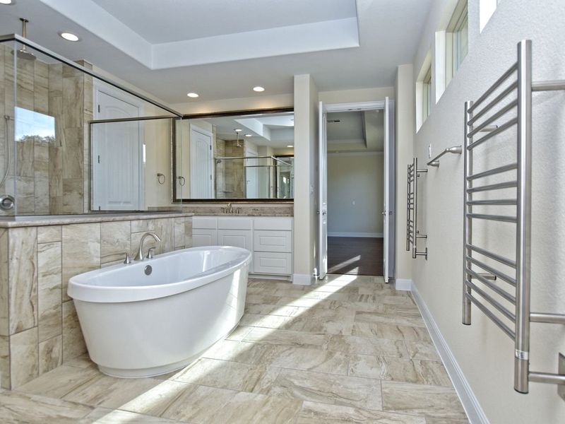 Representative furnished interior of a home built from the Coronado I by Giddens Homes in Clearwater Ranch, Liberty Hill (Image 81).